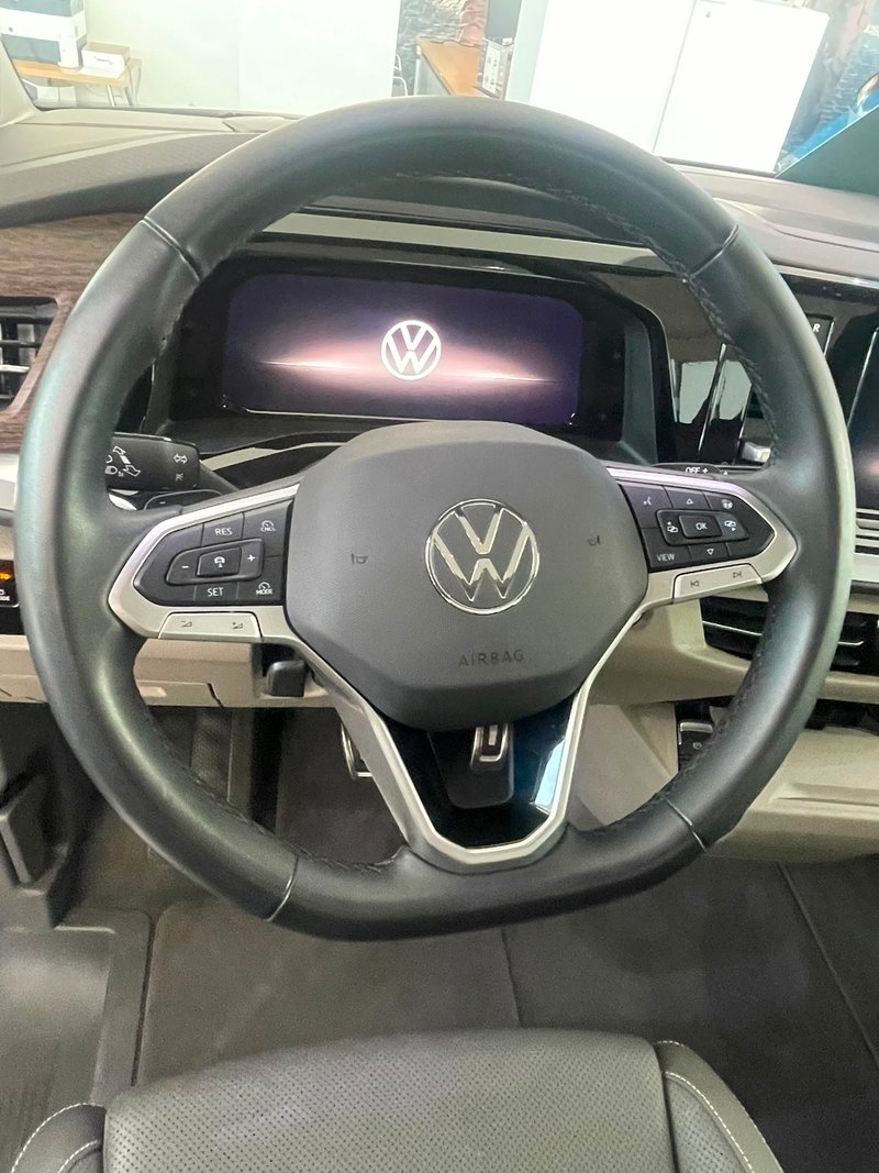 Volkswagen Multivan Style 2.0 TDI 2025, foto 8