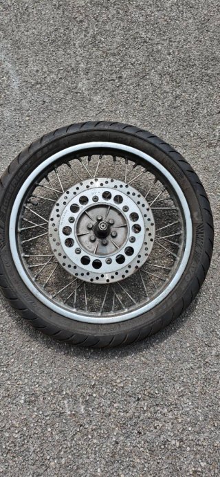 Llantas Royal Enfield Bullet 500 EFI