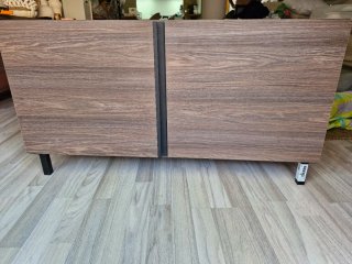 Mueble de Tv color marrón oscuro