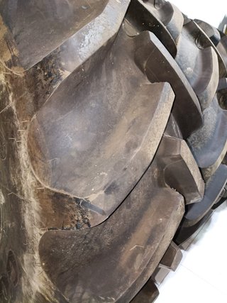 2 Neumáticos Goodyear 650/75R32