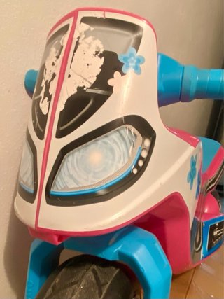 Moto plástico niña