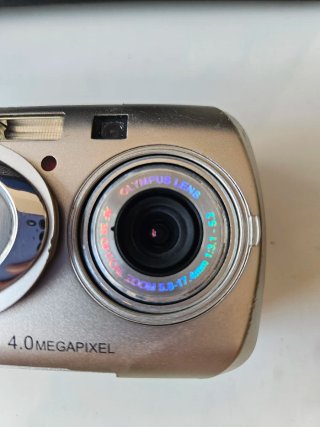 Olympus digital mju 410 Metal body. Tarjeta 2GB