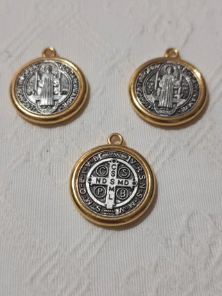 Lote 3 medallas San Benito