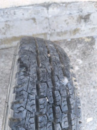 Rueda completa Michelin Agilis 81