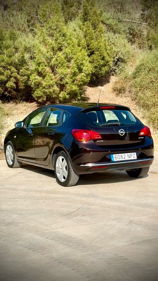 Opel Astra 1.6 CDTI / Estado Impecable!