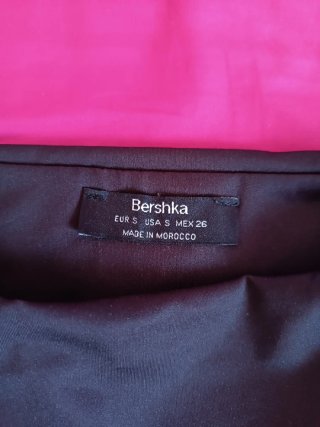 2 Tops Estampados, Bershka, Talla S