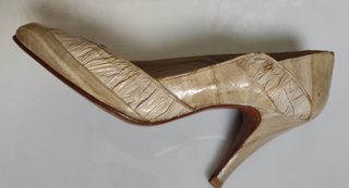 Zapatos de salón piel serpiente tacón alto