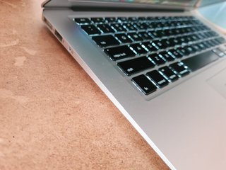 APPLE MacBook Air 13 2015 256GB SSD SEQUOIA MAC
