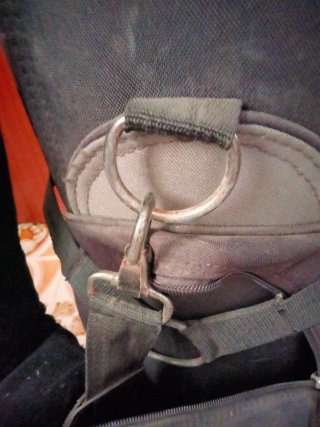 Bolsa para palos de golf.