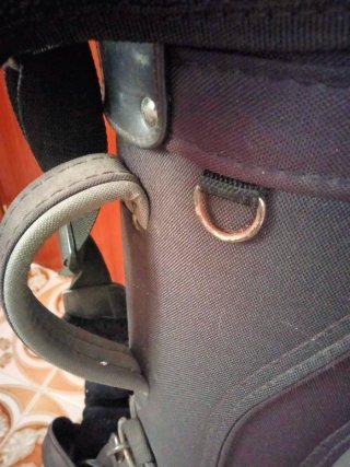 Bolsa para palos de golf.