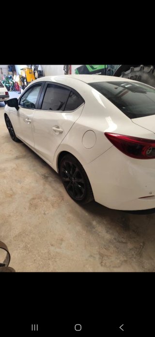 Mazda 3 2015
