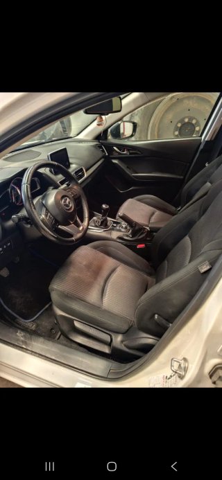 Mazda 3 2015
