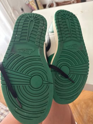Sneakers Nike Air Jordan Mid Verde e Bianco