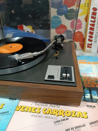 Tocadiscos Kenwood japonés