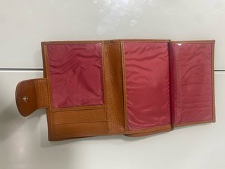 Billetera Mediana Piel Camel 10 cm