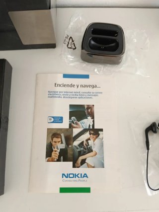 Caja Nokia 8800