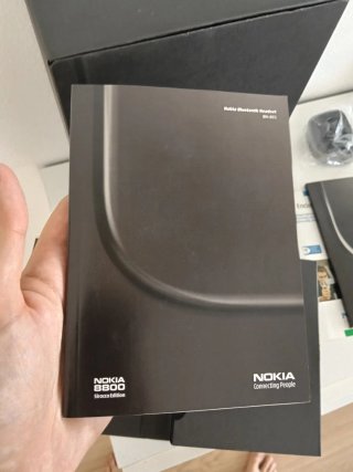 Caja Nokia 8800