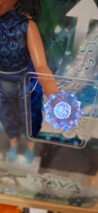 Principessa raya disney fiore luco e suoni