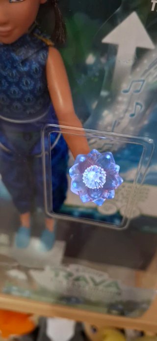 Principessa raya disney fiore luco e suoni