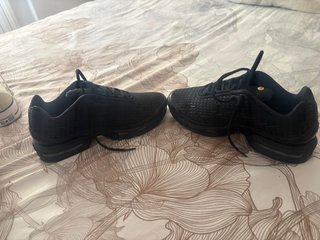Zapatillas Negras Deportivas