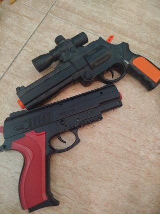 Pistolas juguete
