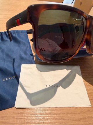 Gafas de sol Gucci marrones y negras