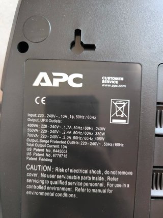 Gruppo di continuità APC BE400-UK