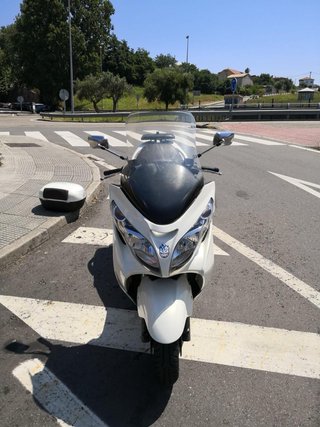 Suzuki Burgman 400cc