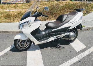 Suzuki Burgman 400cc