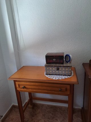Tavolo da studio in pino piccolo