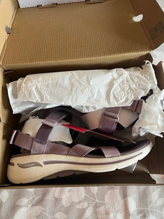 Sandalias skechers nuevas