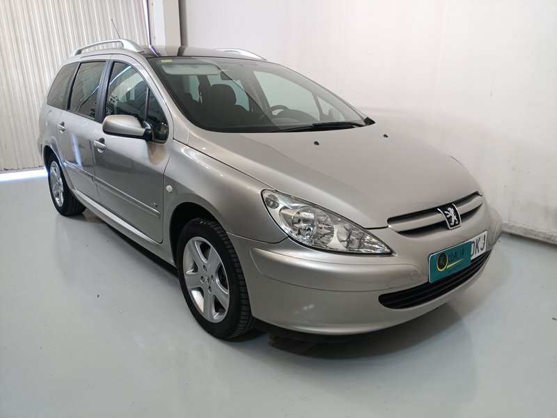Peugeot 307 Break 2.0 HDI XS / XT 2005, foto 2