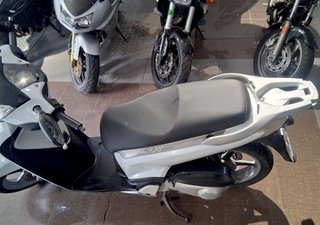 Honda SH 125 Scooter Negra/Plateada