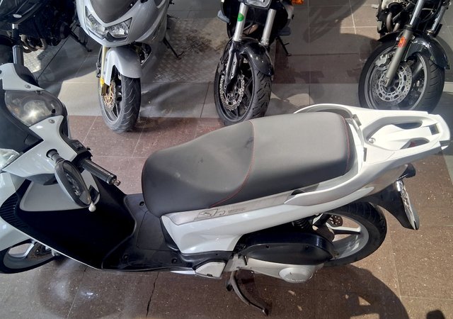Honda SH 125 Scooter Negra/Plateada