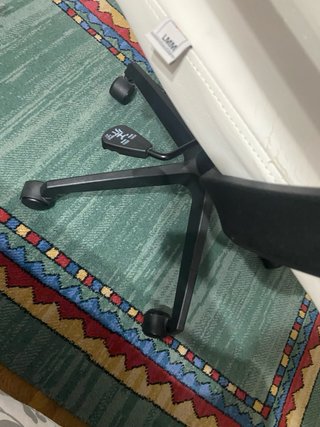Silla de oficina blanca