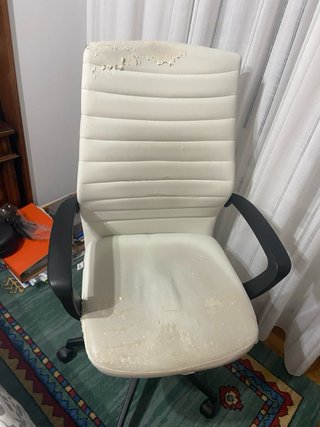 Silla de oficina blanca