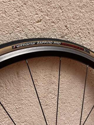 Rueda Delantera Shimano RS