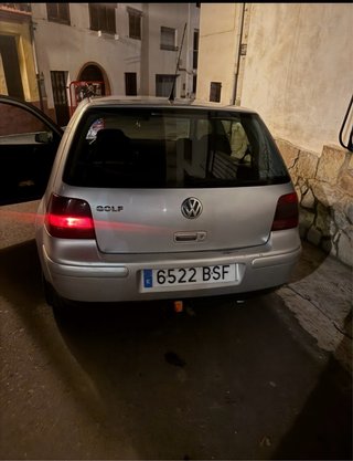 Volkswagen Golf 1.9tdi