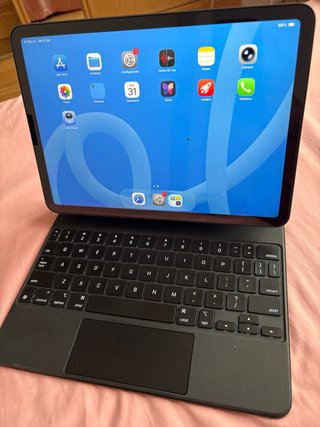 iPad Air 4ª Gen + Accesorios
