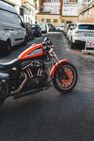 Harley Davidson 883 Sportster XL Naranja