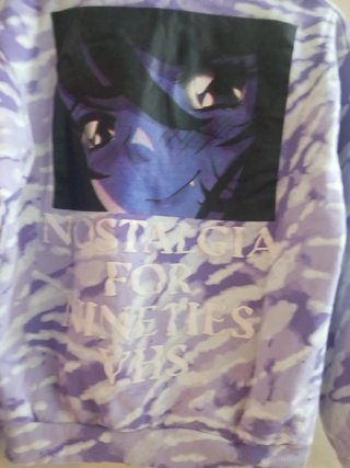 Sudadera Morada y Blanca Estampada