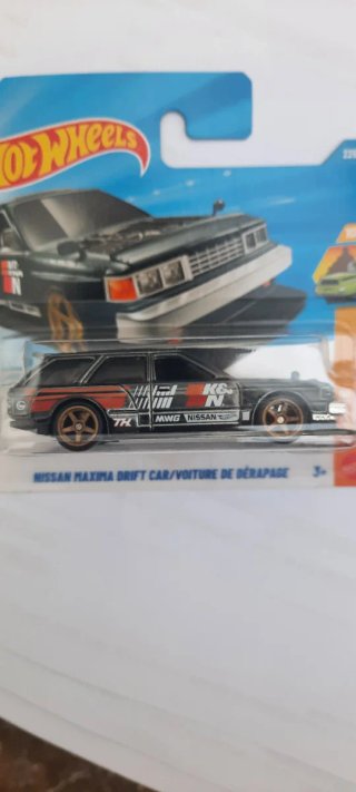 Hot Wheels Nissan Maxima Drift Car STH