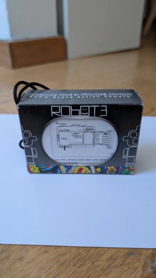 Cámara Analógica Robot3 Negra y Naranja.