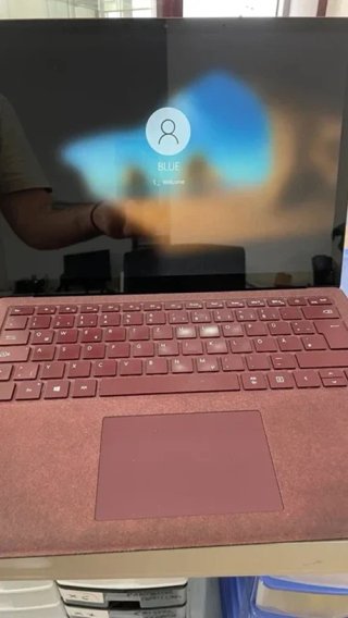 Microsoft Surface Laptop 256GB i5 8GB RAM