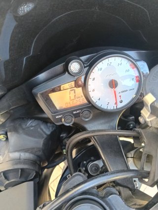 Yamaha R6