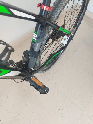 Bicicleta MTB M950 in Alluminio Shimano + Accessori