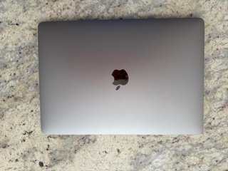 MacBook Pro 13” Apple M1 chip