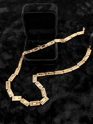 Collana con punzone 18 kt