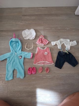 Ropa de juguete para bebes