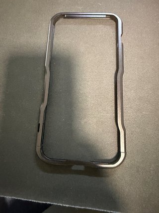 Custodia iPhone 14 Pro Max in metallo